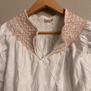 FAHERTY‎ Laura Smocked Peasant Top thumbnail 5