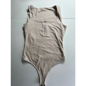 Abercrombie & Fitch Soft A&F Beige Henley Bodysuit Size M Sleeveless Snap Front thumbnail 3