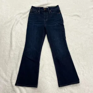 Madewell Women's Navy and Blue Jeans thumbnail 2