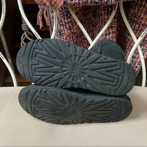 UGG Classic Short II Boots in Black Size‎ 6 thumbnail 8