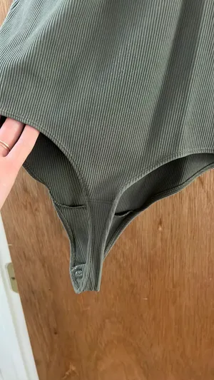 Abercrombie and fitch earthy green bodysuit thumbnail 4