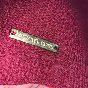 Michael Kors woman maroon turtleneck long sleeve shirt size XL thumbnail 2