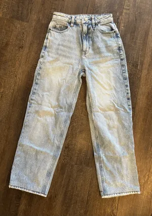 PacSun 90s Boyfriend Jeans thumbnail 1