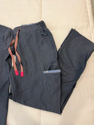 FIGS Denim Blue Scrubs thumbnail 2