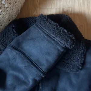 ALO Faux Shearling Grand Jacket thumbnail 3
