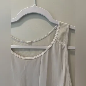 Lululemon Tank Top thumbnail 3
