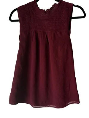 LOFT‎ Burgundy Smocked Neck Swiss Dot Blouse Top Medium Interview Outfit Women thumbnail 1