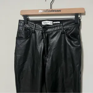 Abercrombie Criss Cross Waistband Vegan Leather 90s High Rise 27 XS thumbnail 7