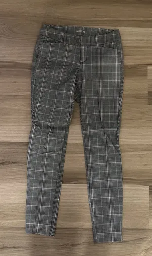 Old Navy Pants Pixie thumbnail 1