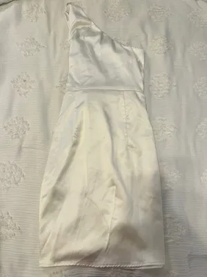 White satin one shoulder mini dress - size 6 thumbnail 3