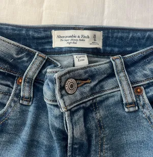Abercrombie Super Skinny Jeans thumbnail 4