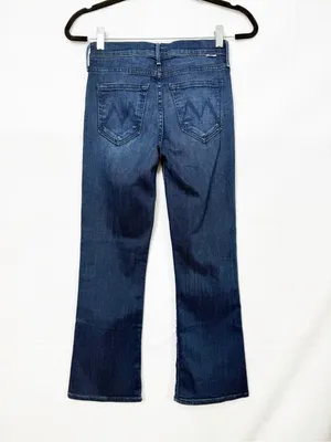 Mother Denim The Outsider Crop Flare Jeans: Two Strangers Ride On The Subway thumbnail 4
