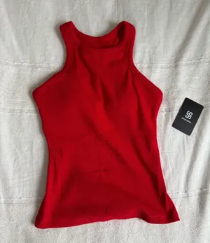 SUUKSESS Amazon padded cotton rib high neck red tank thumbnail 1