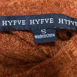 Hyfve Rust Brown Turtleneck Long Balloon Sleeve Knit Cropped Sweater Top Size S thumbnail 3