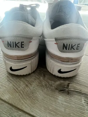 Nike Court Legacy Lift Black Swoosh and Tan Accent women’s size 8.5 thumbnail 2