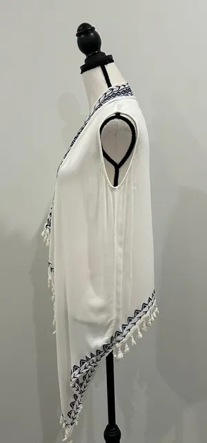 Alya Bohemian Embroidered Vest thumbnail 3