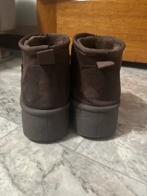 Boots Brown Size 8.5 thumbnail 2