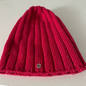 Hot Pink Lululemon beanie thumbnail 1