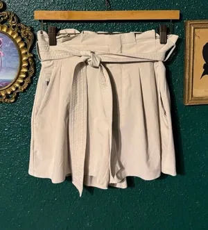 Athleta Athletic Skyline Shorts Cream Sz 0 thumbnail 1