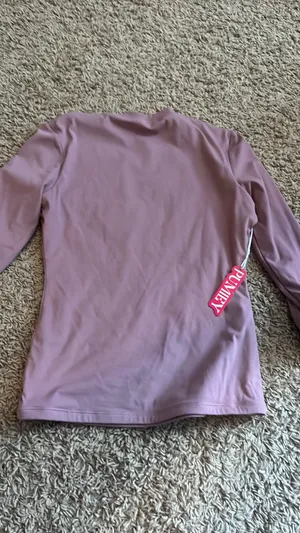 Amazon long sleeve thumbnail 1