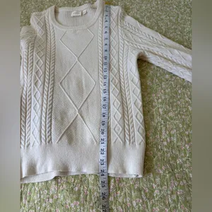 Cyrus Cream Cable Knit Sweater Ivory Size M Academy Preppy thumbnail 4