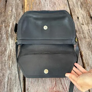 Vintage‎ COACH #9947 "Vista" Black Leather Crossbody Bag Purse Saddle 90’s thumbnail 3