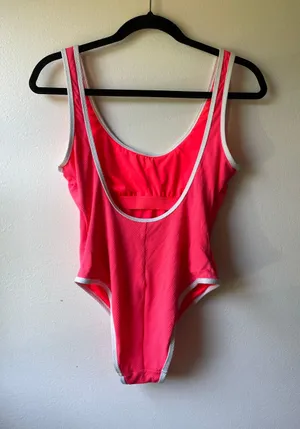 Scoop-back  Swimsuit thumbnail 2