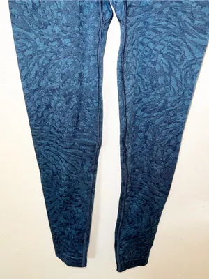 Gymshark Multi Blue Patterned Seamless High Rise Workout Leggings thumbnail 3