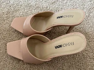 FashioNova Kitten Heels thumbnail 4