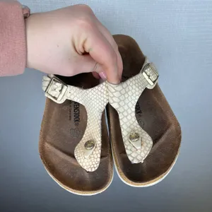 Birkenstock Gizeh Cream Snakeskin Embossed Leather Thong Sandals EU‎ 35 US 4-4.5 thumbnail 2