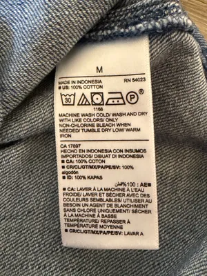 Old Navy Tiered Swing Long-Sleeve Denim Top thumbnail 5
