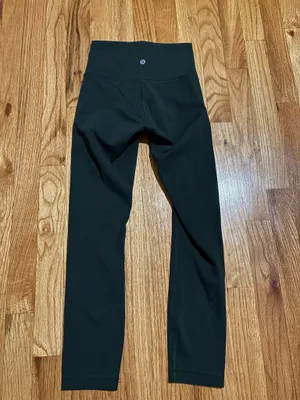 Lululemon Align High-Rise Cropped 23” Leggings – Size 2 (Like New) thumbnail 2