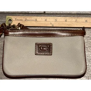 Dooney & Bourke Pebbled Leather Wristlet Cream Brown Duck Logo Wallet Clutch thumbnail 4
