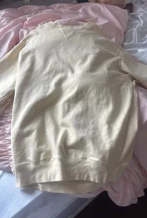 Brandy Melville sweatshirt thumbnail 1
