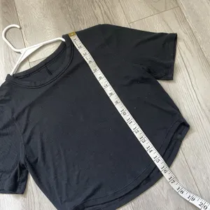 Lululemon Crop Top hold tight modal ribbed womens Black (size 8) athleisure gym thumbnail 6