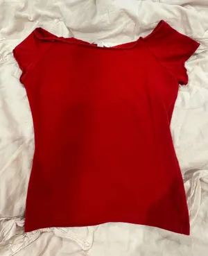 Subdued Top Red thumbnail 1