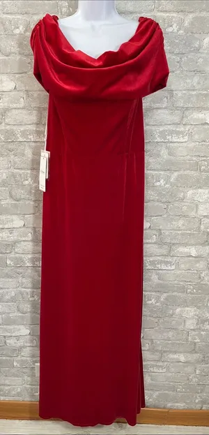 JJ's House Tazahara Red Off the Shoulder Strapless Velvet Maxi Dress thumbnail 1