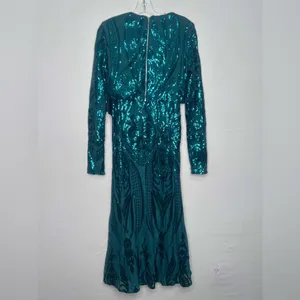 Lulus women’s size M Emerald Sequin Strapless Dress & Matching Top Set NWT(E8)✨ thumbnail 6