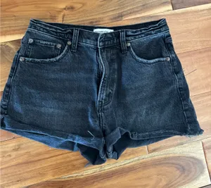 Abercrombie & Fitch denim shorts thumbnail 1