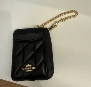 NWT Coach Zip Card Case With Quilting CZ467 thumbnail 1