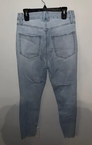 Good American Good Waist-Nipping Crop Light Blue Women's Skinny Jeans thumbnail 4