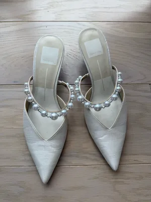 Kanika Pearl Mid Heels Vanilla Pearls White Size 6.5 thumbnail 2