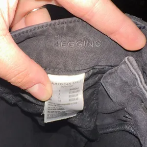 American Eagle black distressed stretchy normcore 6 jeggings thumbnail 2