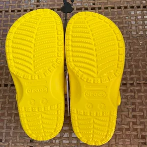 Crocs Lemon Classic Clog thumbnail 3