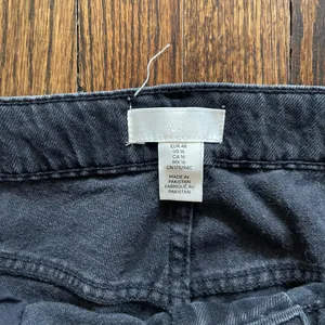 H&M Black Denim Shorts High-Rise thumbnail 5
