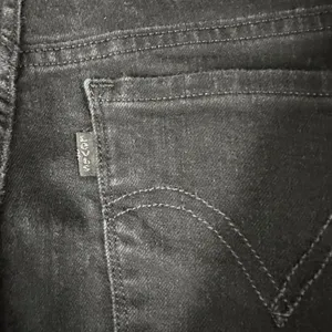 Levis 505 Womens 29‎ Straight Black Denim Jeans Flat Front 5 Pocket Design thumbnail 14