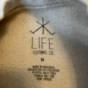 LIFE CLOTHING CO. Be a Kind Human Graphic Pullover Crewneck Sweatshirt Size M thumbnail 5