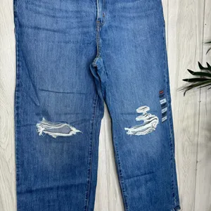 NWT Levi’s High Waisted Straight Jeans in Joe Strut Destructed size 30x29 NEW thumbnail 7