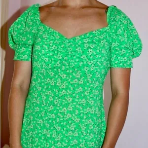 QUIZ Puff sleeve Floral green dress sundress thumbnail 2