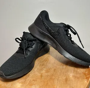 Women's shoes.Nike brand. Size 8.$40. thumbnail 1